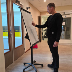 004-20251004-20251004_113204